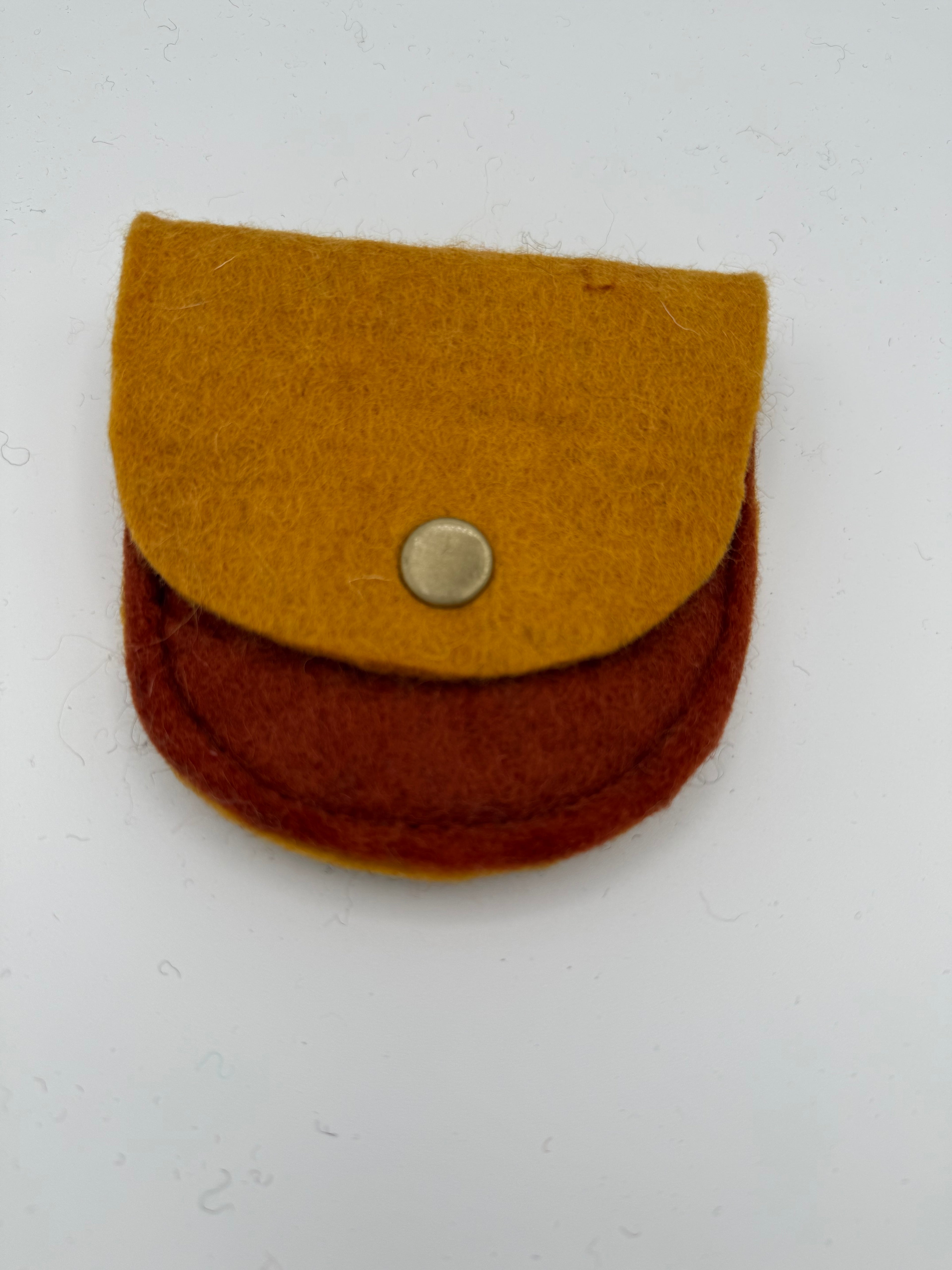 The Curve-Mini Organizer Pouch
